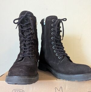 Clarks Orinoco 2 Genuine Suede Lace Up Booties Size 10